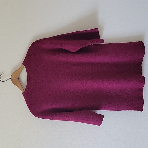 Eileen Fisher Magenta Vneck Wool Blend Sweater 3/4 Sleeves Size XXS - Picture 3 of 5